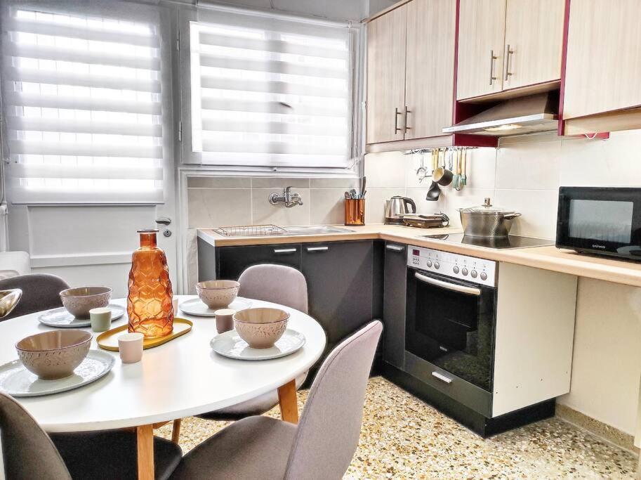 אתונה As ✓Two Bedroom Apartment In Thissio מראה חיצוני תמונה